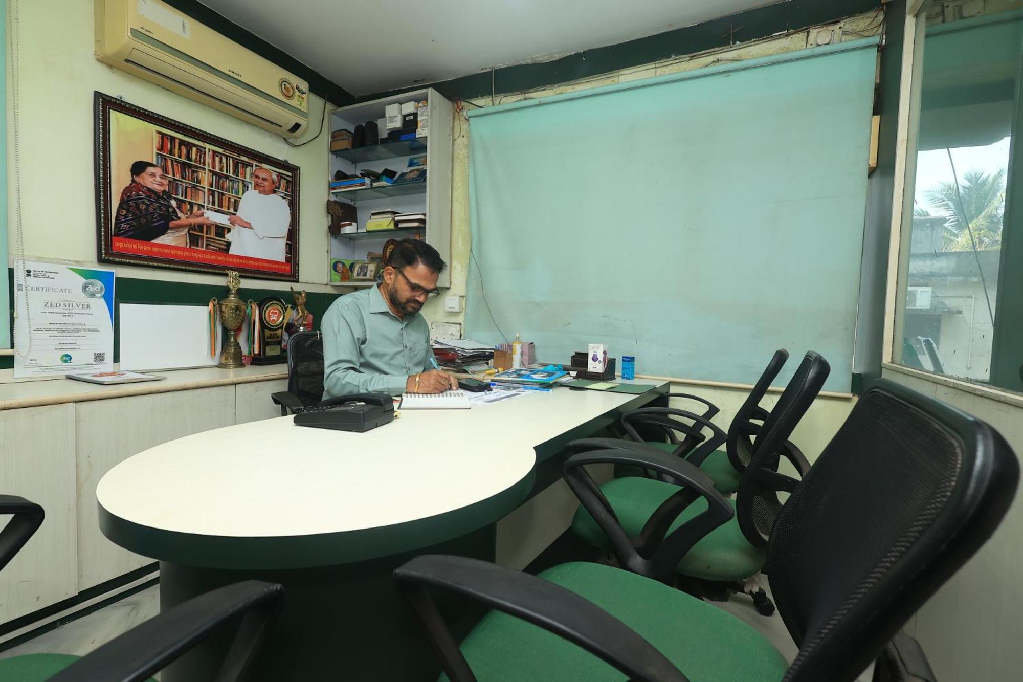 Hotel Space Setter Bhubaneswar Esterno foto