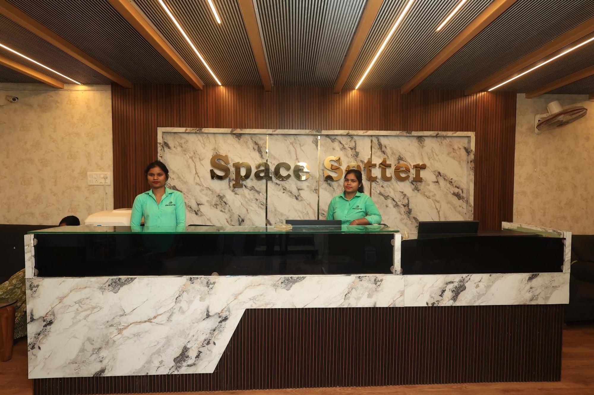 Hotel Space Setter Bhubaneswar Esterno foto