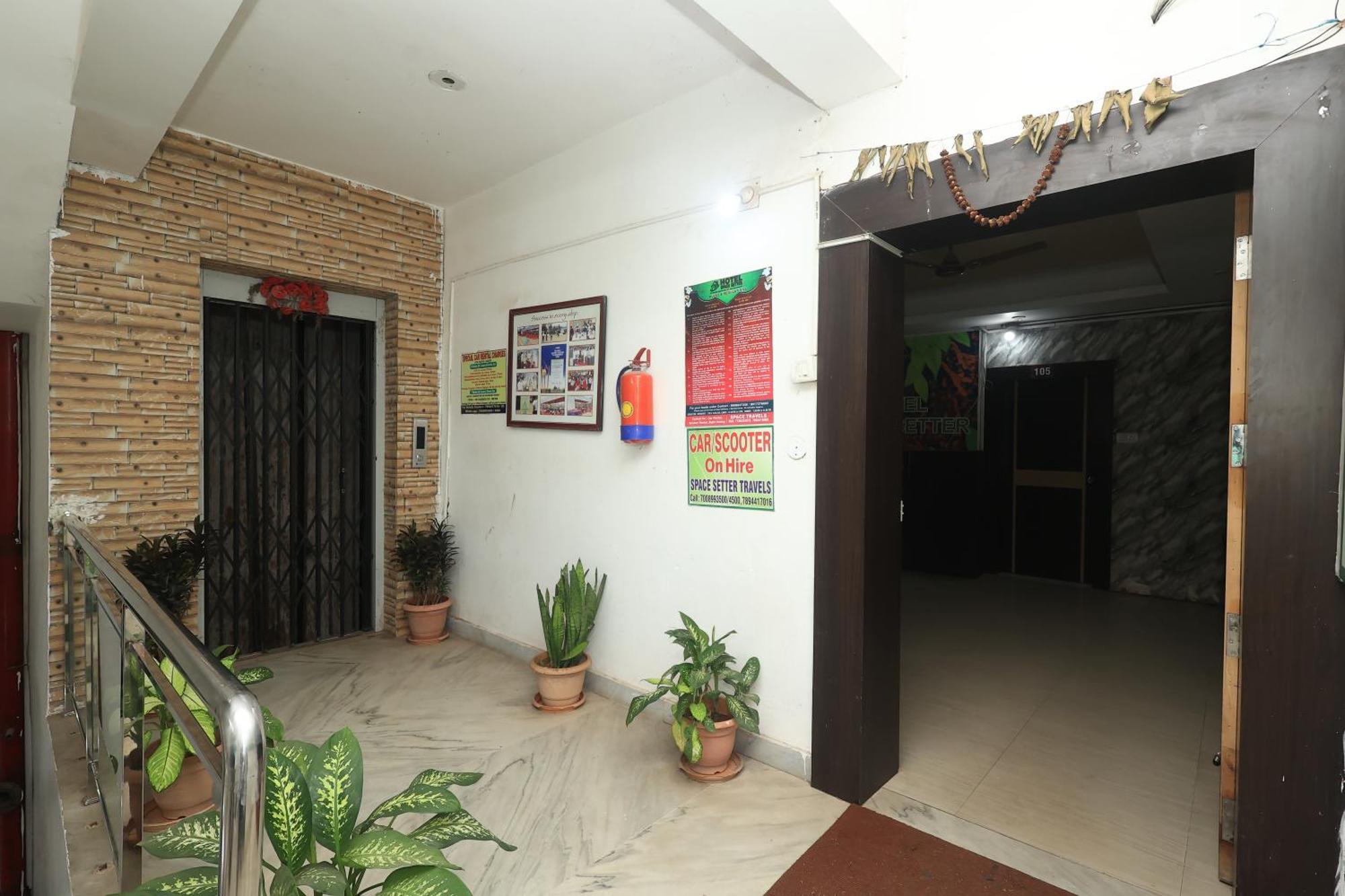 Hotel Space Setter Bhubaneswar Esterno foto