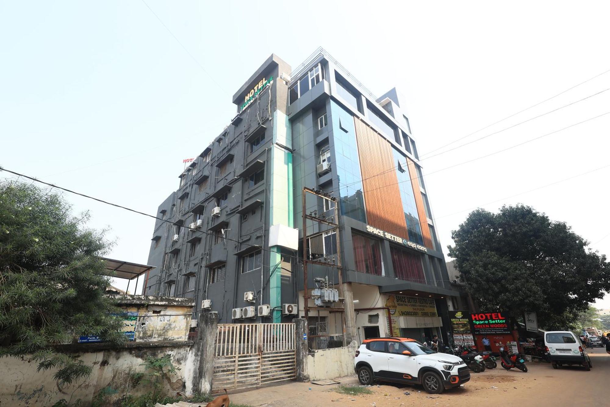 Hotel Space Setter Bhubaneswar Esterno foto
